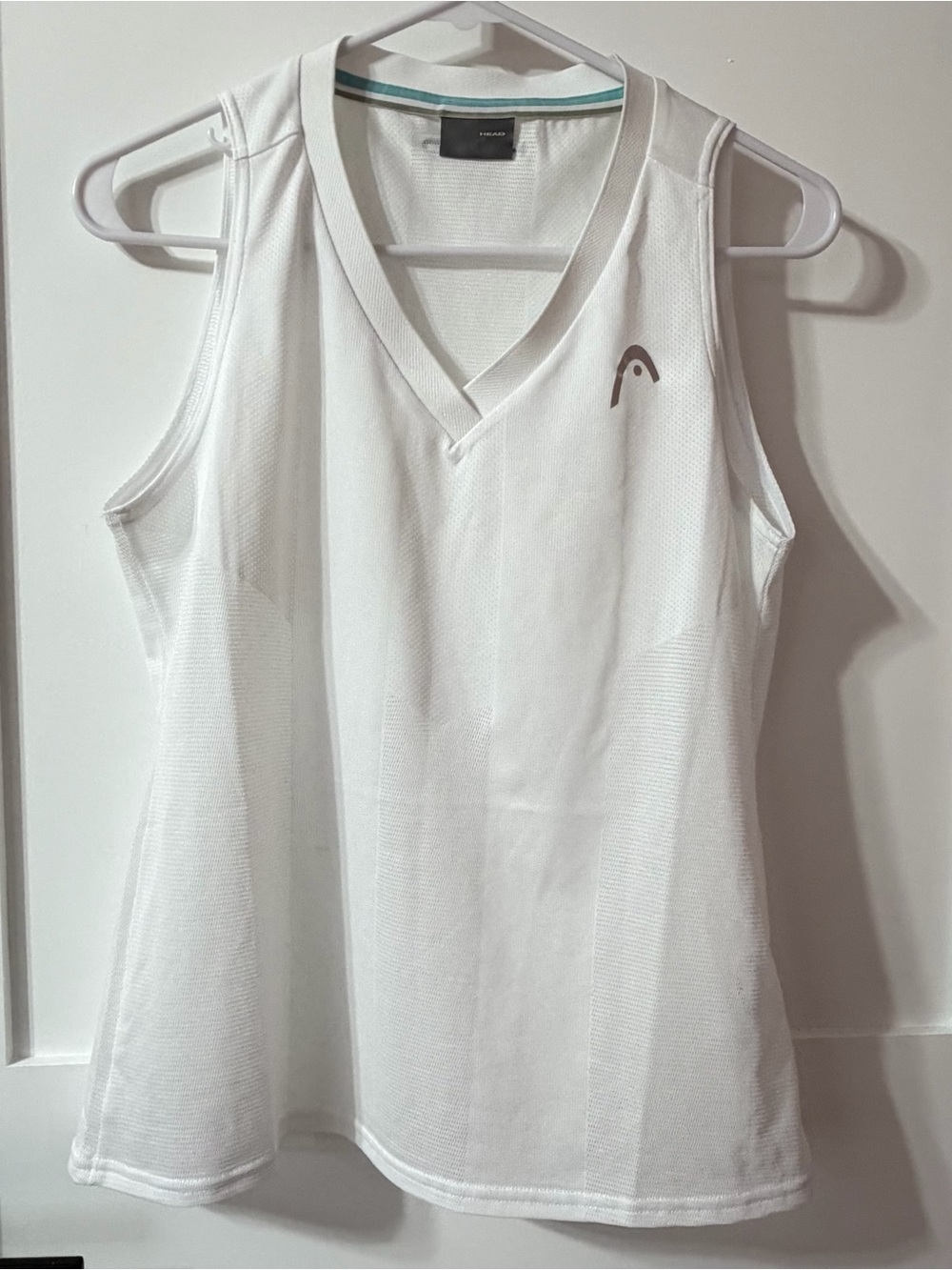 HEAD Performance White V-Neck Tennis Athletic Tank Top M